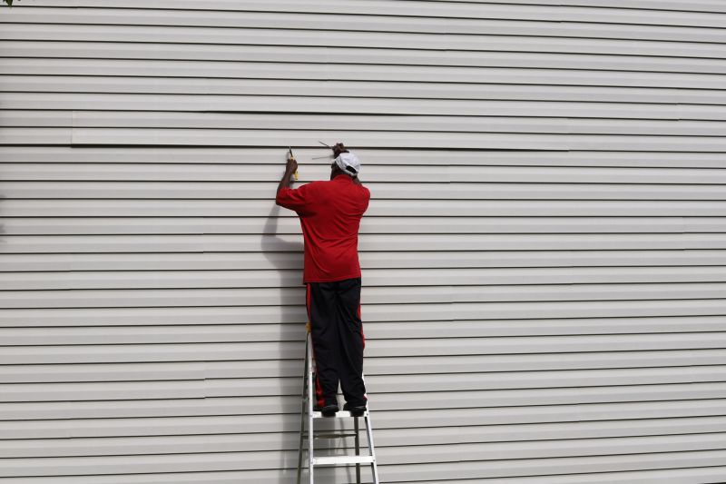 Vinyl Siding Repair Service Image 6
